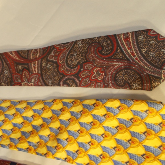 Bulk lot 3 EUC quality men's neckties, nice!!! - Picture 2 of 5